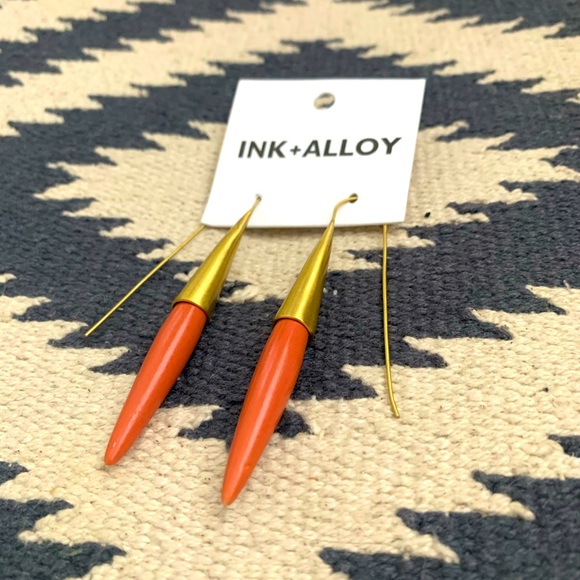 Ink + alloy Terra Cotta And Brass Spike Earring - Picture 3 of 8